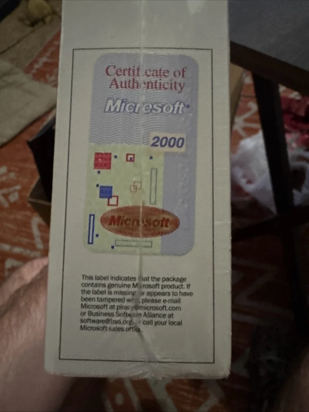 Microsoft Windows 2000 Server Retail Box - includes 10 client access Licenses